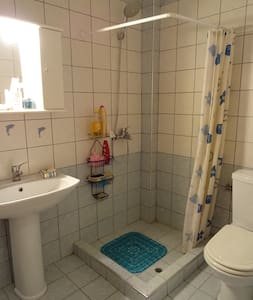 Bathroom Garden Floor